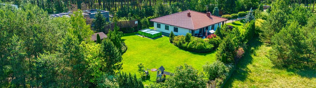 Dom wolnostojący w środku lasu! 235m2 basen, sauna