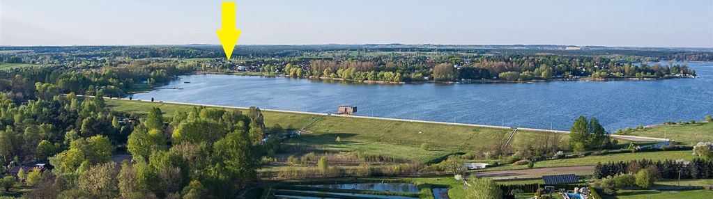 Działka ogrodzona i uzbrojona, blisko jeziora