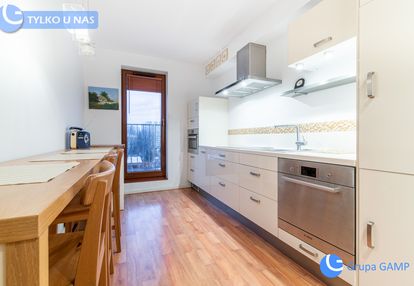 Kapelanka 6a 54,5m2, 2 osobne pokoje, garaż