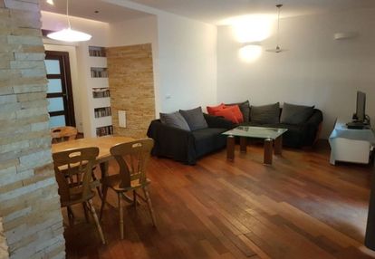 | 4 pokoje | loggia | ogródek | piwnica |