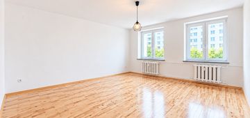 38,85 m² | po remoncie | ostatnie piętro | winda |