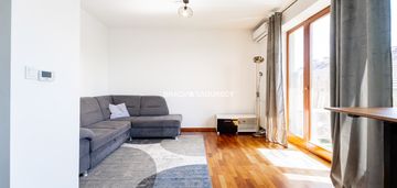 Zadbana kawalerka z balkonem