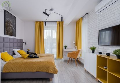Kazimierz  - miodowa - studio - 2200 pln