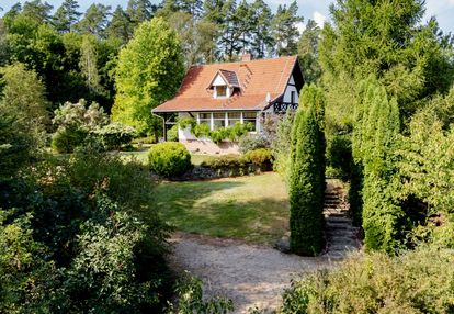 Urokliwy dom a'la leśniczówka, 1,2 ha przy lesie