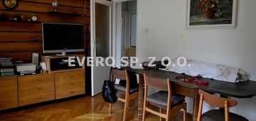 Pół domu, ogród, zacisze