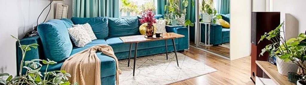 **nowe miasto** 2 oddzielne pokoje** cegła**2002