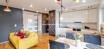 3 pokoje z miejscem postojowym na ruczaju