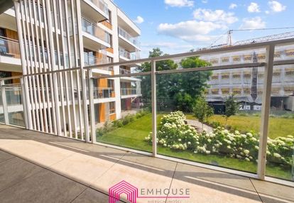 Nowoczesny 2-pokojowy apartament z dużym balkonem i m. postojowym