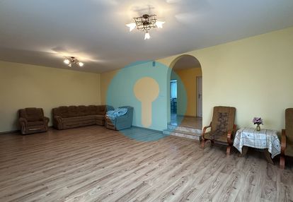 Dom o łącznej pow. 219,40 m2 z dużą działką