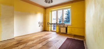 Możliwość zrobienia sypialni i salonu z aneksem.