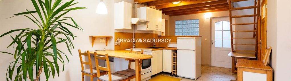 Prądnik biały, mieszkanie z balkonem i antresolą