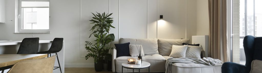 Przestronny salon, słoneczna ekspozycja- widokowe!