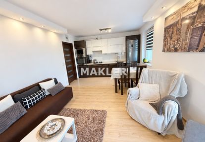 3 pokoje,1 piętro, duży balkon, czyżkówko