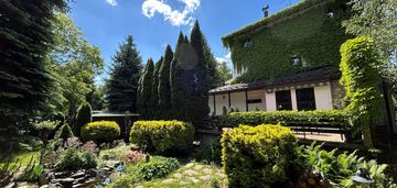 Grzegórzki -osiedle oficerskie - garaż - ogród