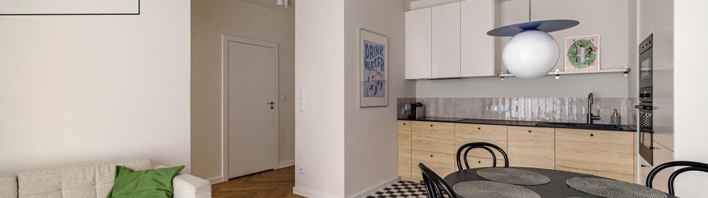 Wysoki standard / parking / klimatyzacja / młociny