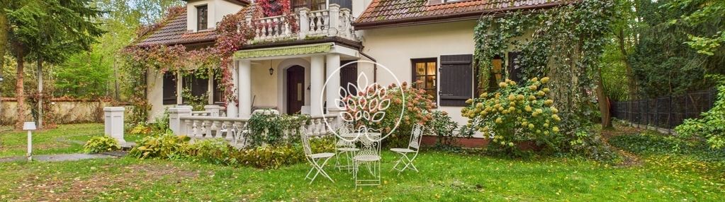 Dworek / duża działka / dodatkowy budynek