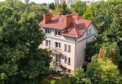 Sadyba - ładny ogród, pięć sypialni, przestrzeń!