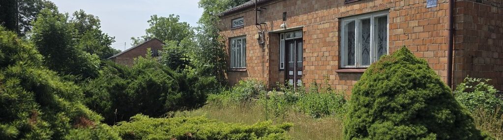 Na sprzedaż siedlisko z budynkami gospodarczymi