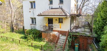 Działki z 2 domami z potencjałem | 751 m²