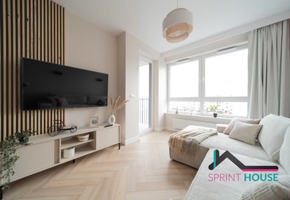 Nowe nowoczesne w nowym budynku w pełni wyposażone