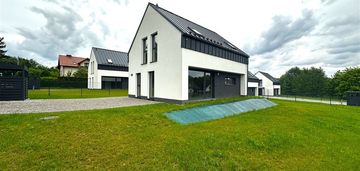 Dom wolnostojący z pompą ciepła|dąbrowa szlachecka