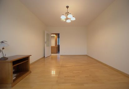 3pokoje, widna kuchnia, bez piecyka, ii piętro