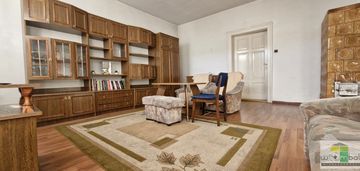 Duże 3-pokojowe mieszkanie do remontu.