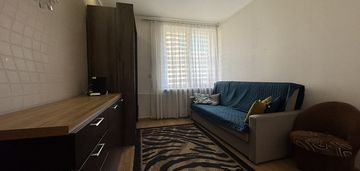 2 pokoje na parterze z dużą piwnicą