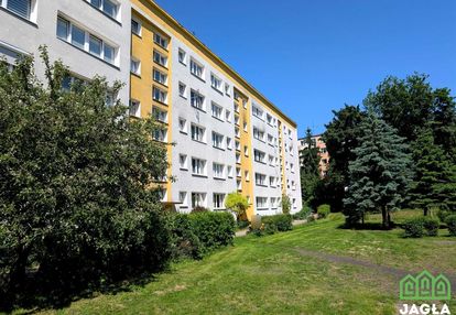 Bielawy 49m2 blok parter loggia cegła do remontu