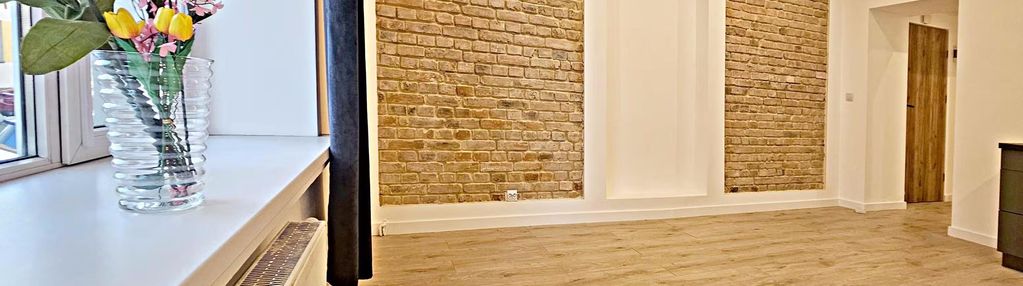 2 pokoje,parter,po remoncie.niski czynsz!