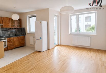 50,32 m2, ul. gęsia, 2 balkony, m.postojowe