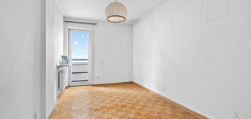 -adres,który pracuje na wartość-parking-komórka-