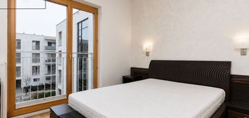 Miasteczko wilanów/balkon/garaż