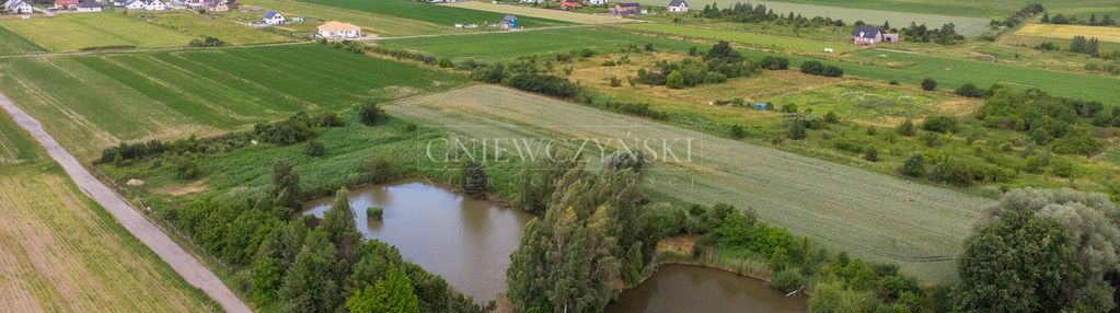 Rekreacyjna działka z dwoma stawami