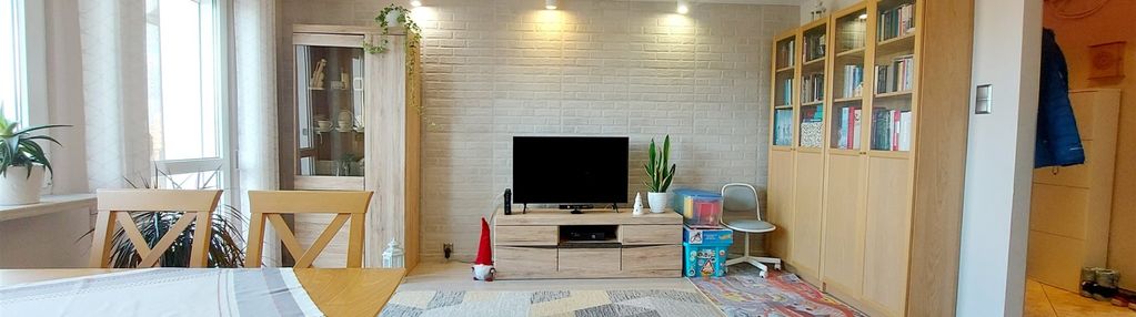 Przestronne mieszkanie 4-pokojowe w dzierżoniowie
