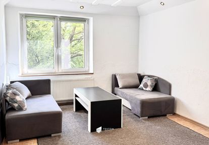 2-pokojowe mieszkanie do własnej aranżacji.