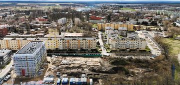 M-3 w apartamentowcu