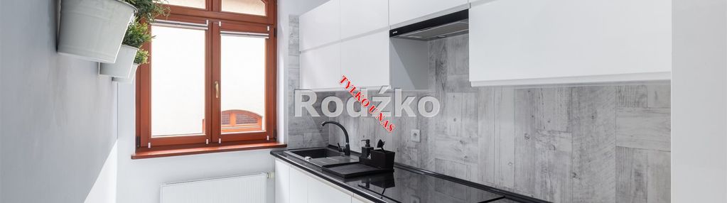 Komfortowe m-3 z miejscem postojowym i piwnicą.