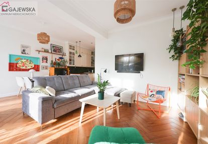 Przestrzenne mieszkanie z garderobą i ogródkiem!