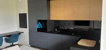 Przytulna kawalerka z balkonem - gdańsk jasień