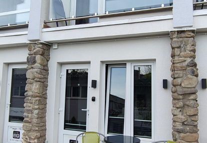 Na sprzedaż lokal pod inwestycję w ustroniu.