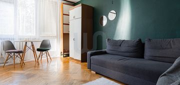 Świetna lokalizacja - kawalerka z kuchnią