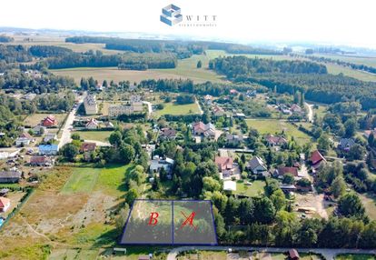 Ostatnia działka w centrum wsi szyldak.