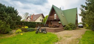 Całoroczny dom wykonany z bala.