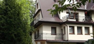 Kameralny dom inwestycyjny w sercu zakopanego