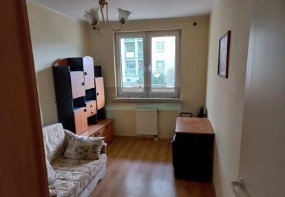 Wysoki parter. możliwość wydzielenia 3 pokoju.