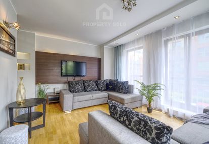 Apartament przy marinie do zamieszkania!