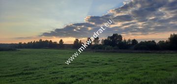 Działka w malowniczej okolicy i dobrej cenie.