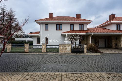 Bliźniak 164 m² w stanie develop. k/ piaseczna