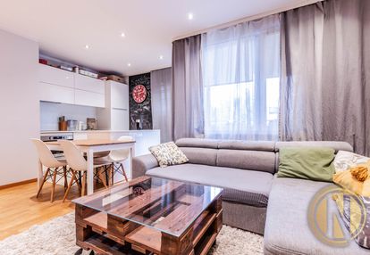 2 pokoje 43 m² | balkon | galeria bronowice | eng